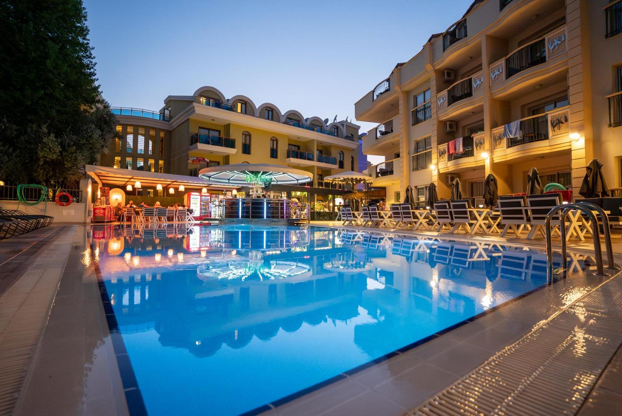 Club Karakas Apart Otel มาร์มาริส ภายนอก รูปภาพ