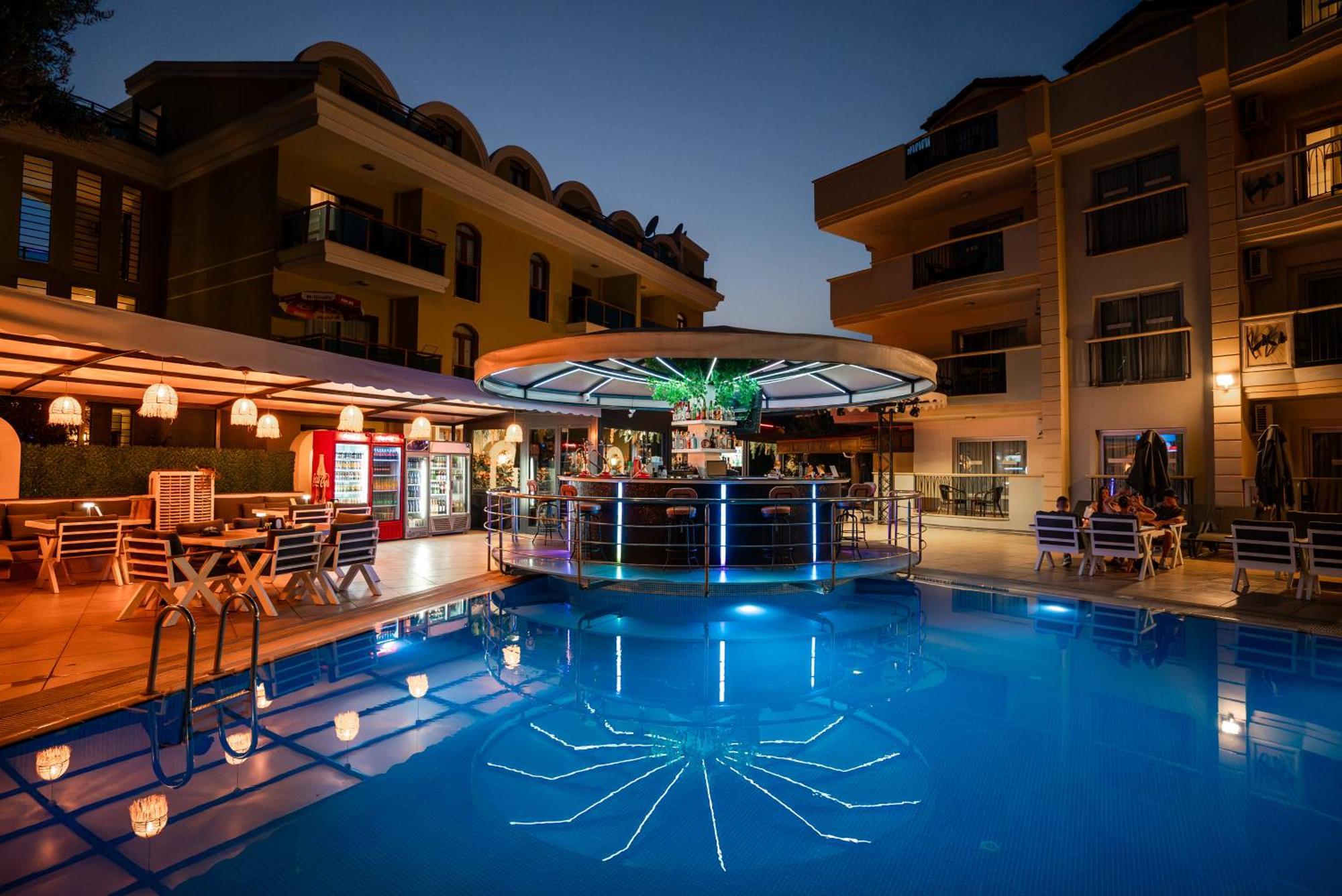 Club Karakas Apart Otel มาร์มาริส ภายนอก รูปภาพ