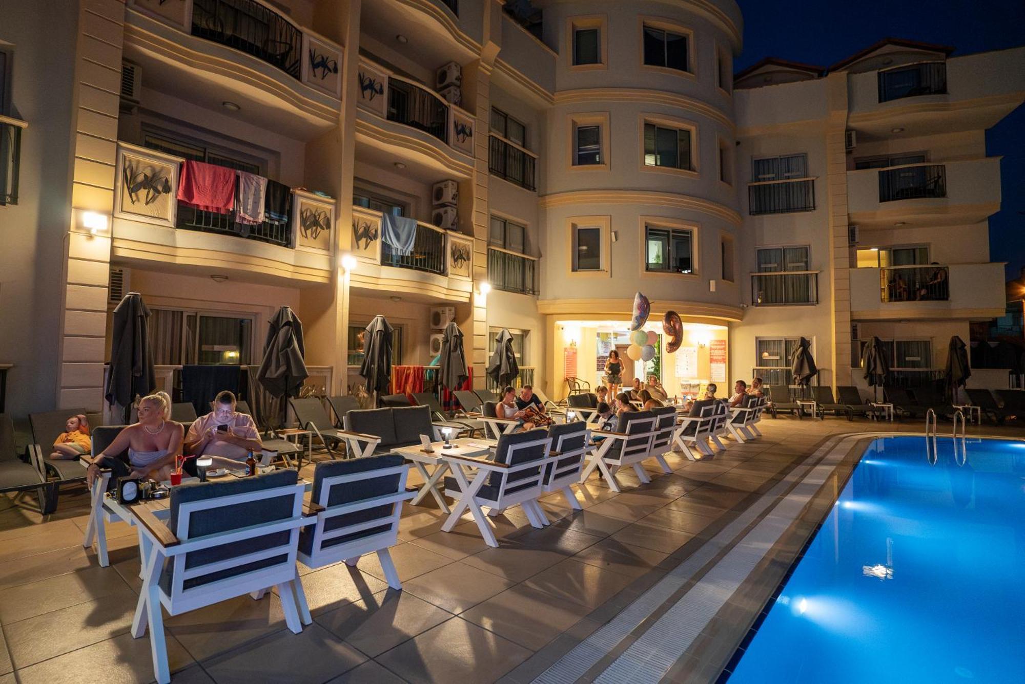Club Karakas Apart Otel มาร์มาริส ภายนอก รูปภาพ